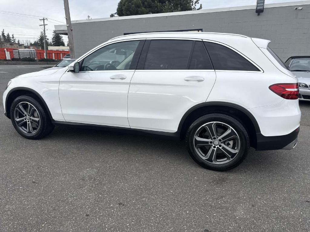 2016 Mercedes-Benz GLC-Class Image 12