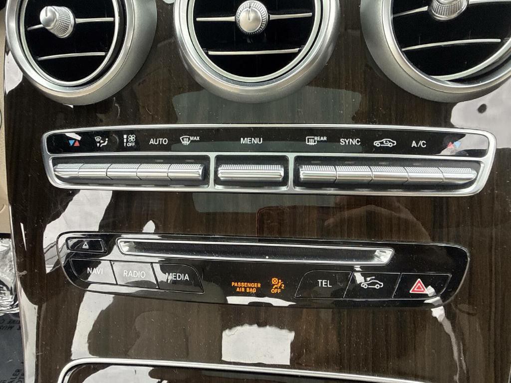 2016 Mercedes-Benz GLC-Class Image 25