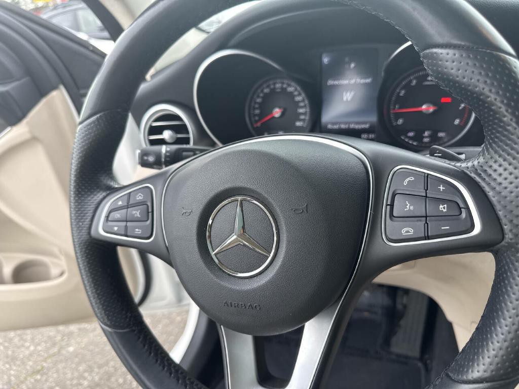 2016 Mercedes-Benz GLC-Class Image 26