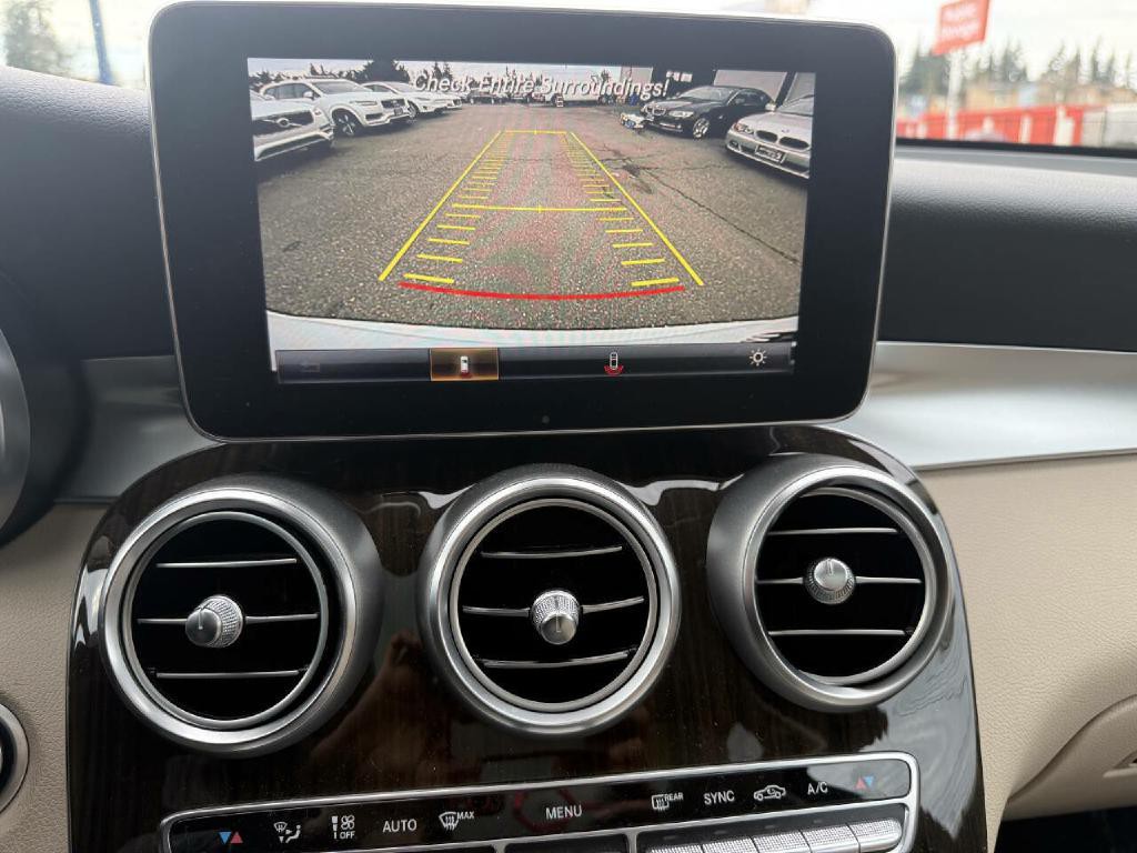 2016 Mercedes-Benz GLC-Class Image 30