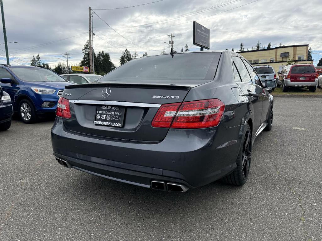 2010 Mercedes-Benz E-Class Image 10