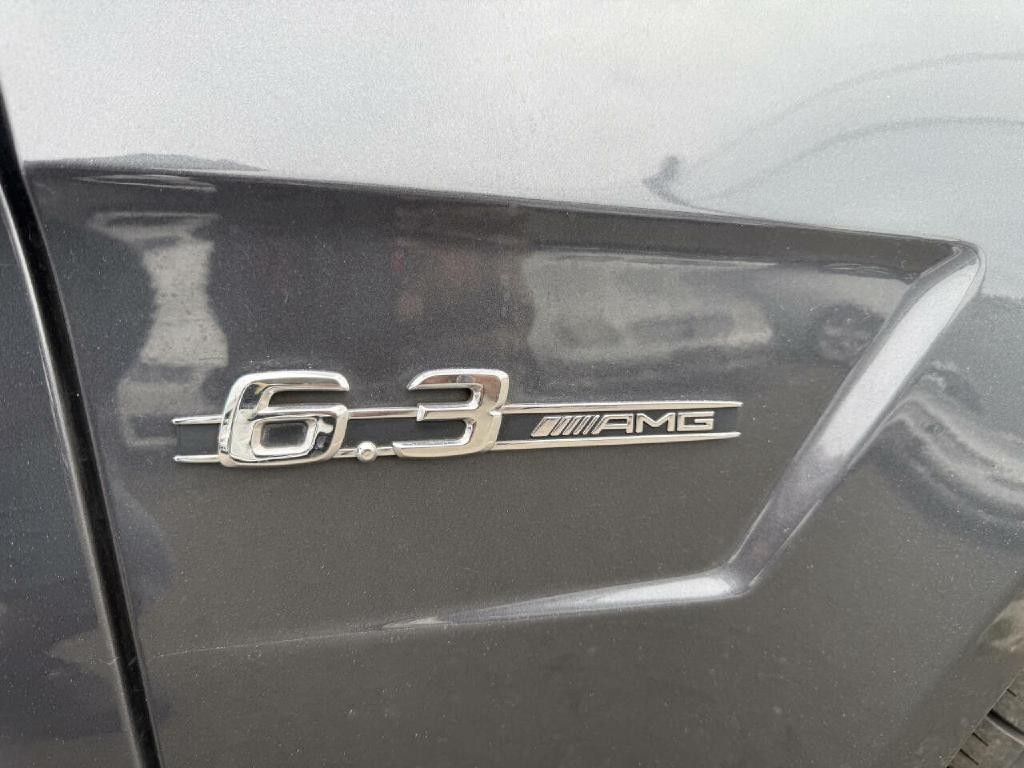 2010 Mercedes-Benz E-Class Image 19