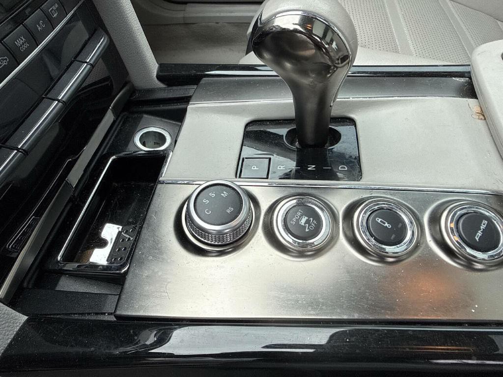 2010 Mercedes-Benz E-Class Image 20