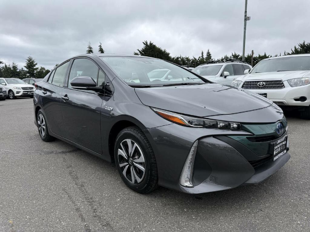 2017 Toyota Prius Image 1