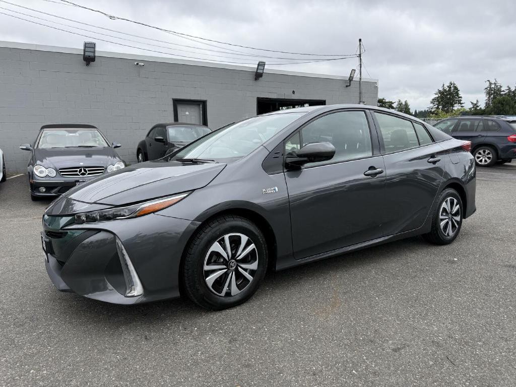 2017 Toyota Prius Image 16