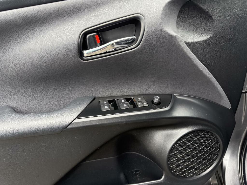 2017 Toyota Prius Image 21