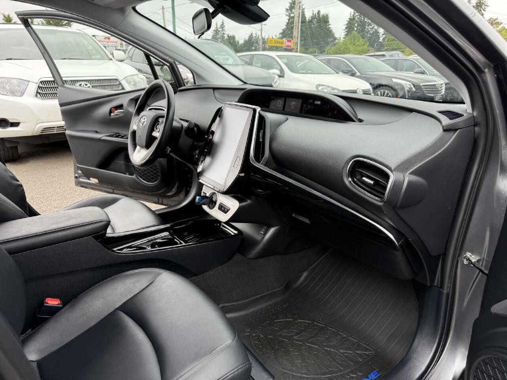 2017 Toyota Prius Image 29