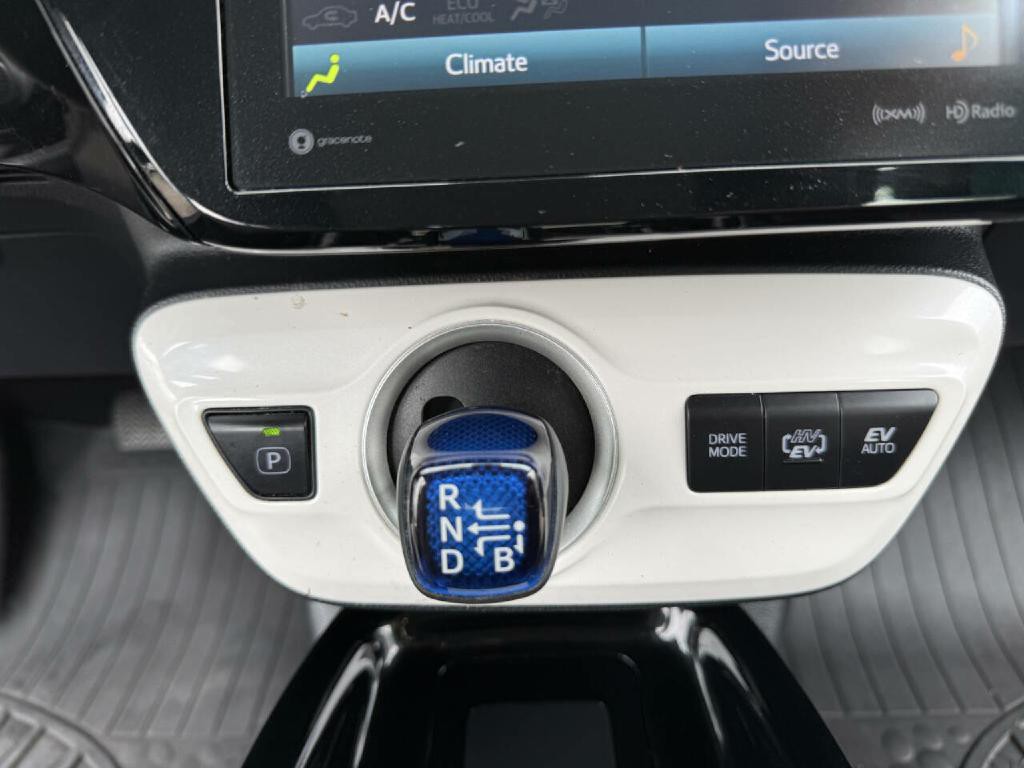 2017 Toyota Prius Image 31