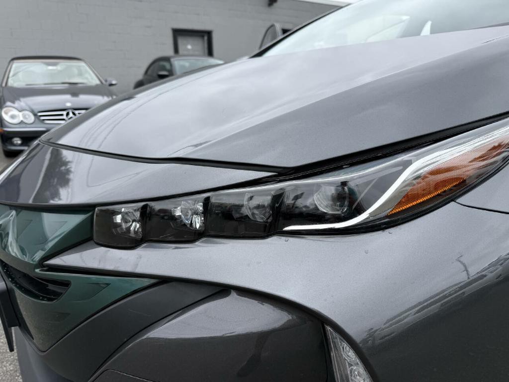 2017 Toyota Prius Image 32