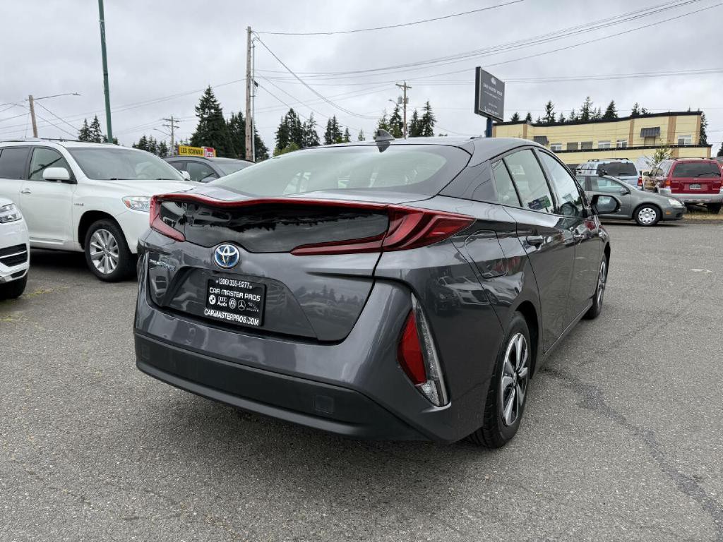 2017 Toyota Prius Image 36