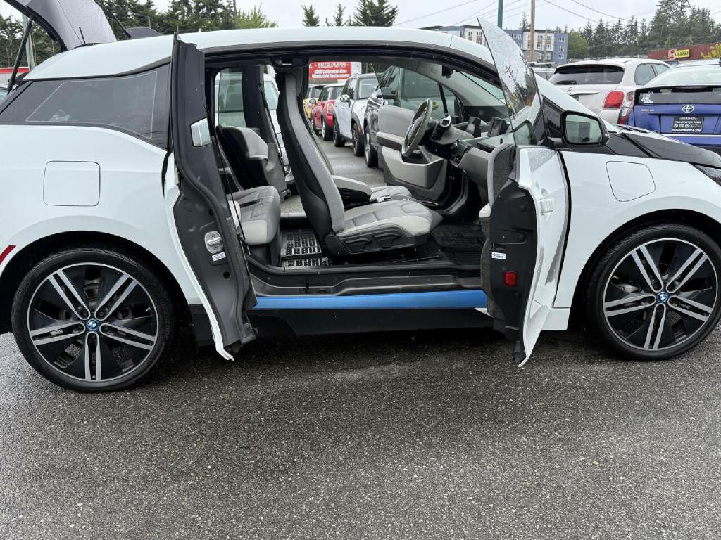 2015 BMW i3 Image 29