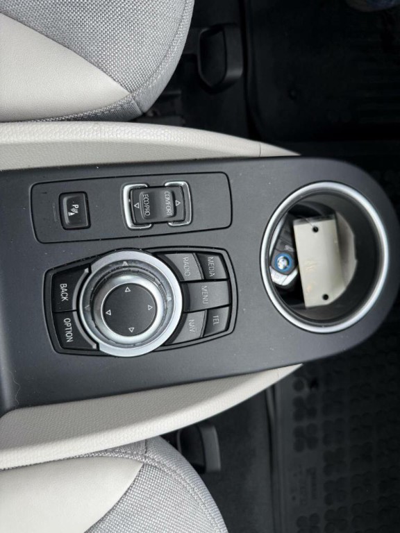 2015 BMW i3 Image 34