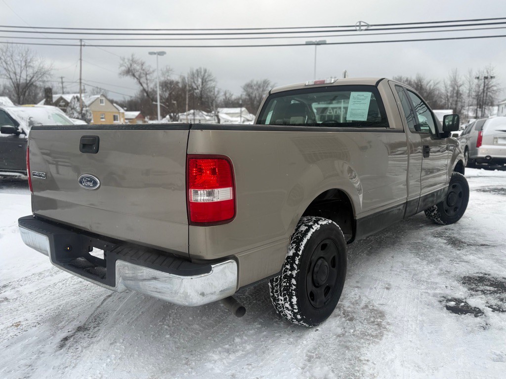 2005 Ford F-150 Image 6