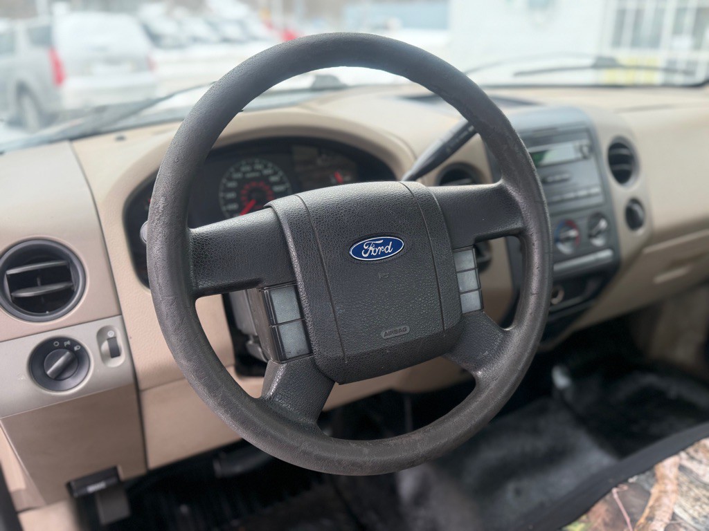 2005 Ford F-150 Image 11