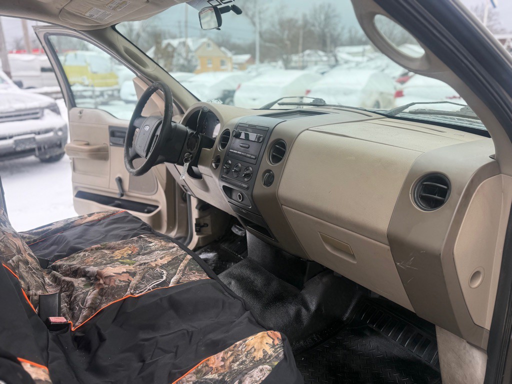2005 Ford F-150 Image 12