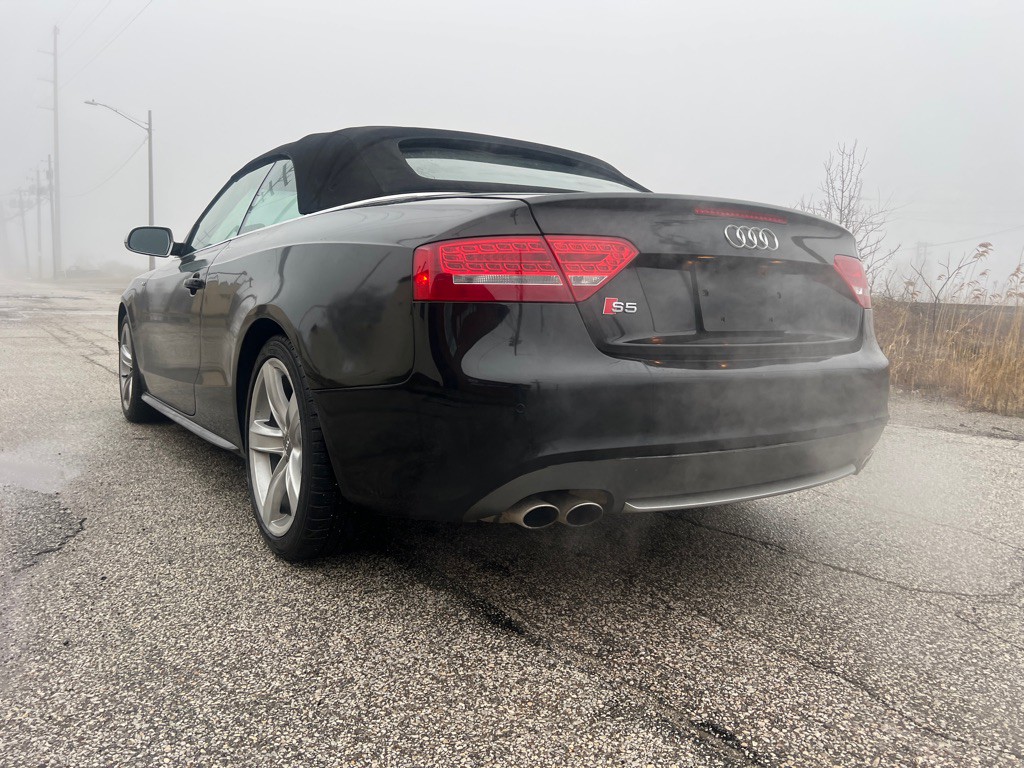 2011 Audi S5 Image 8