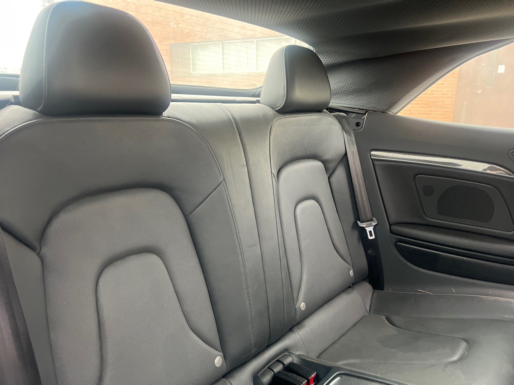2011 Audi S5 Image 13