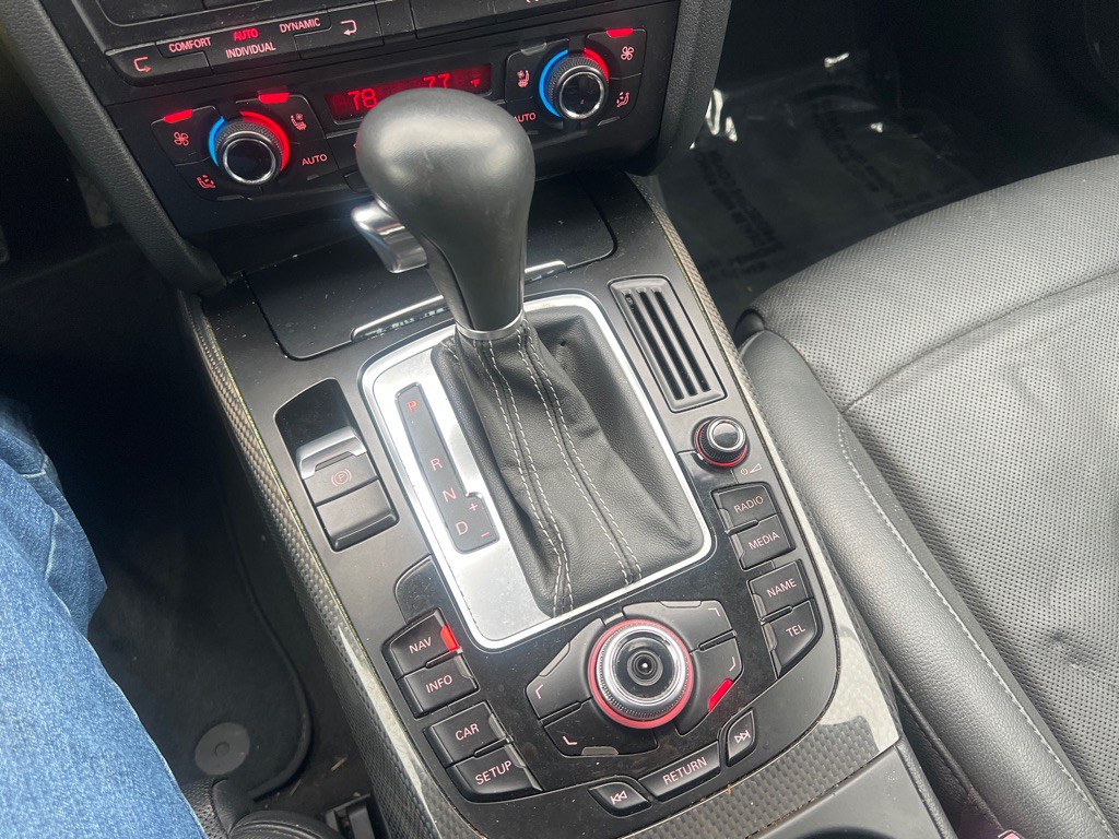 2011 Audi S5 Image 16