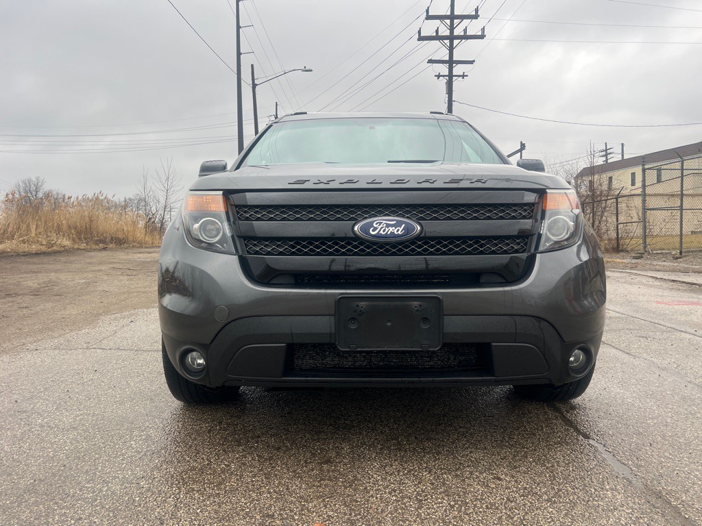 2015 Ford Explorer Image 2