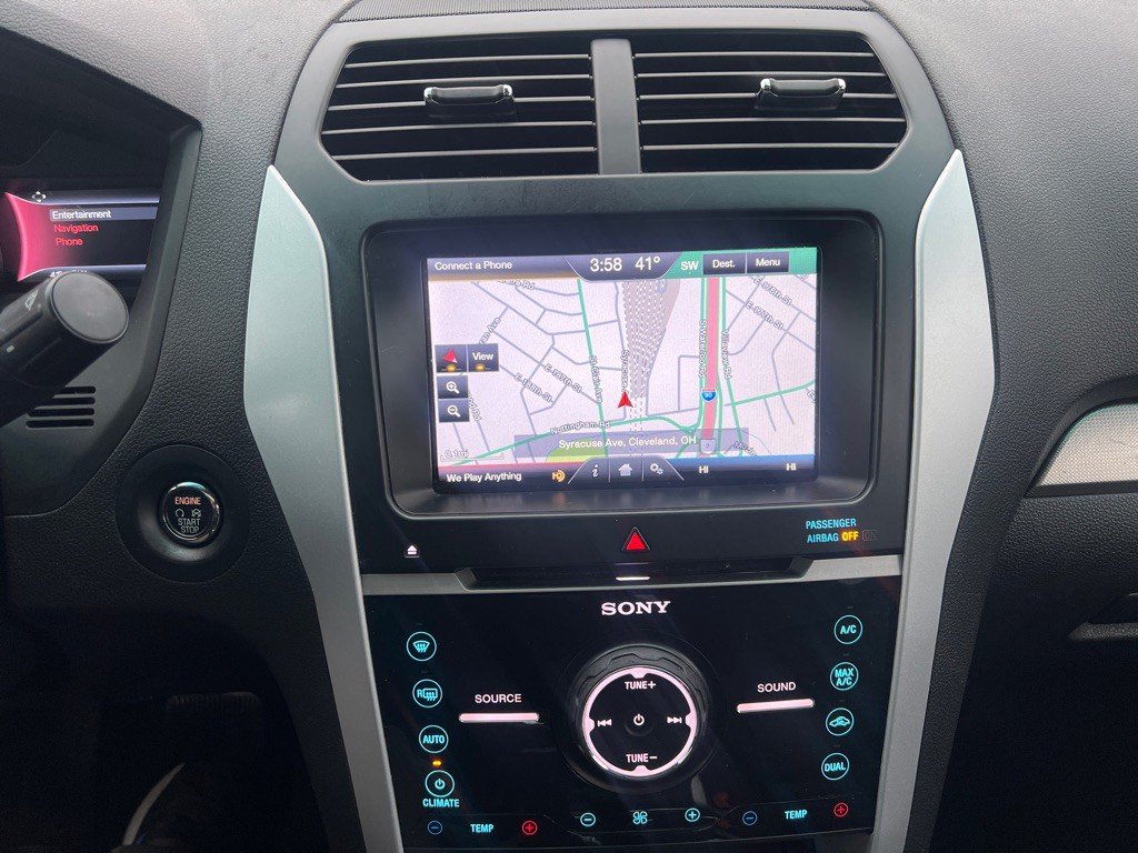 2015 Ford Explorer Image 16