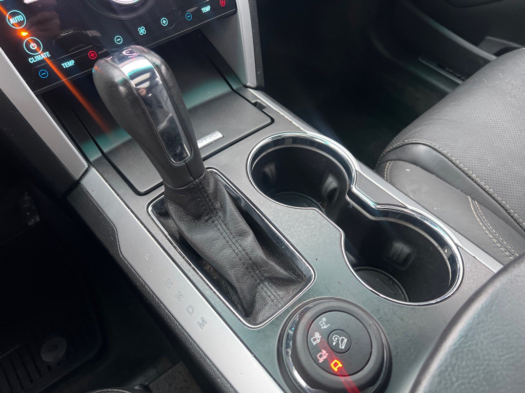 2015 Ford Explorer Image 18