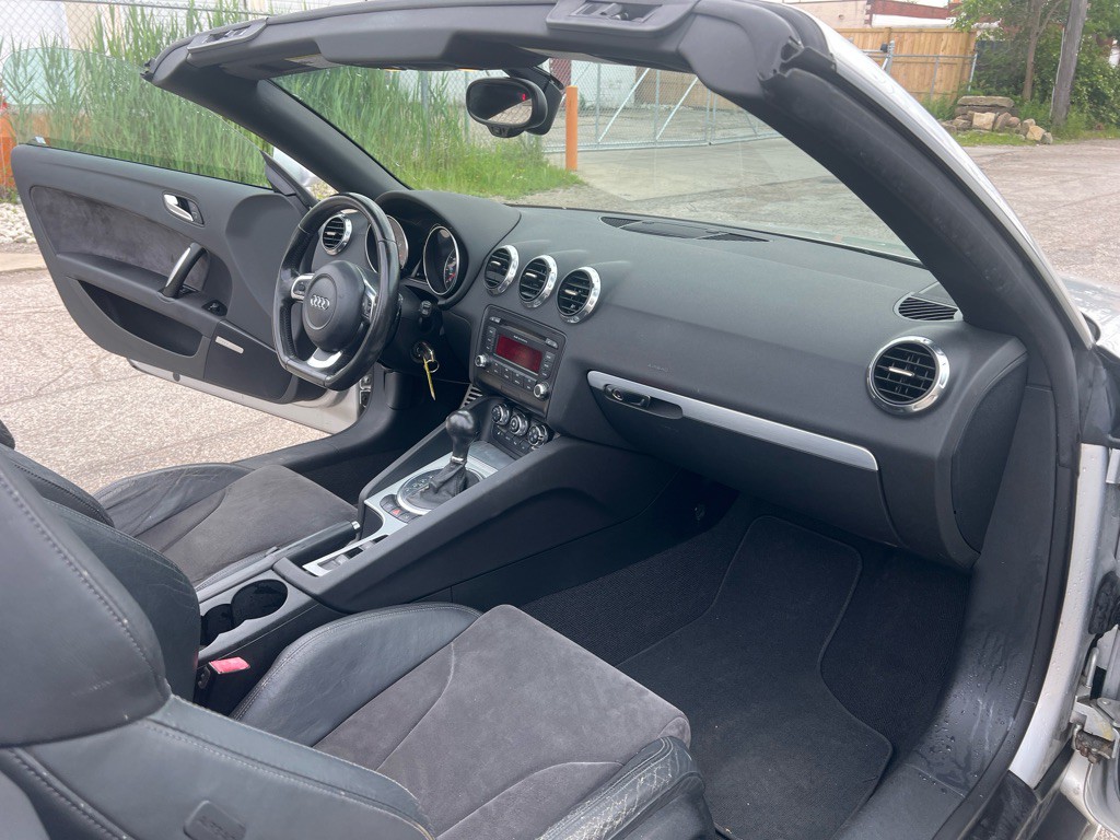 2008 Audi TT Image 12