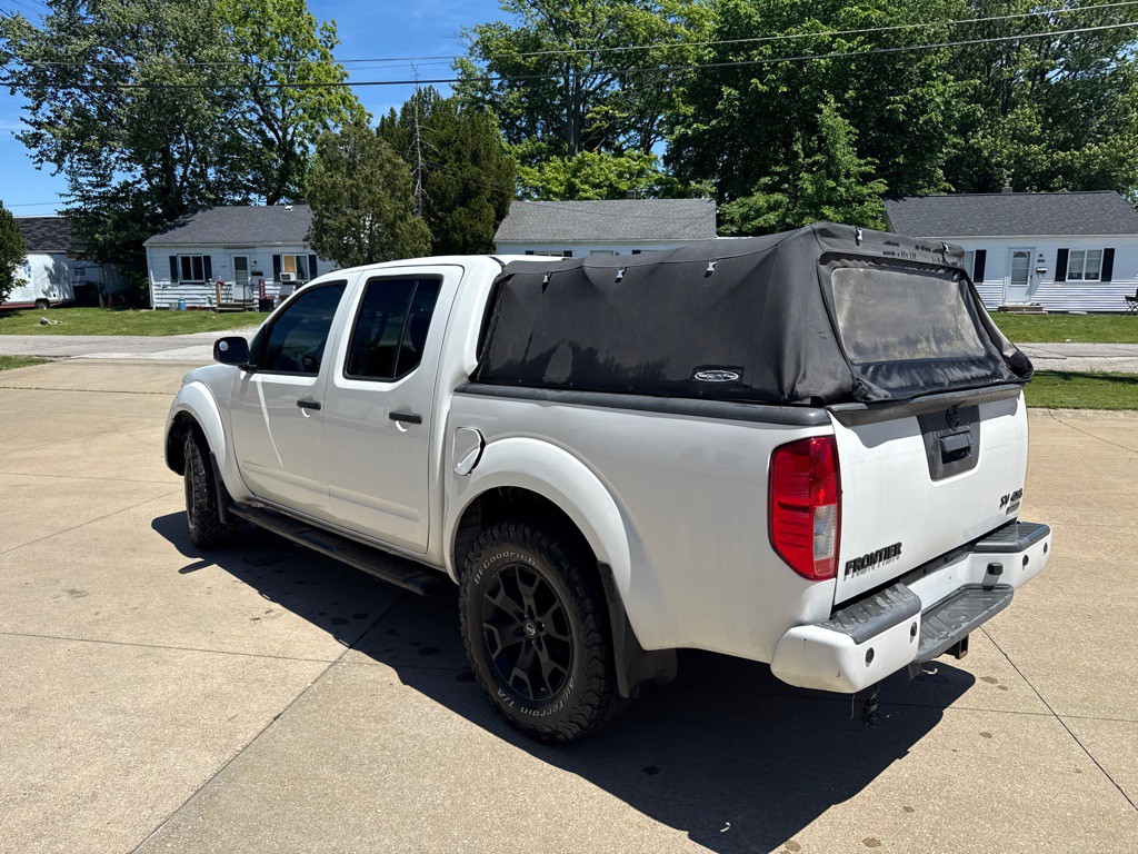 2019 Nissan Frontier Image 8