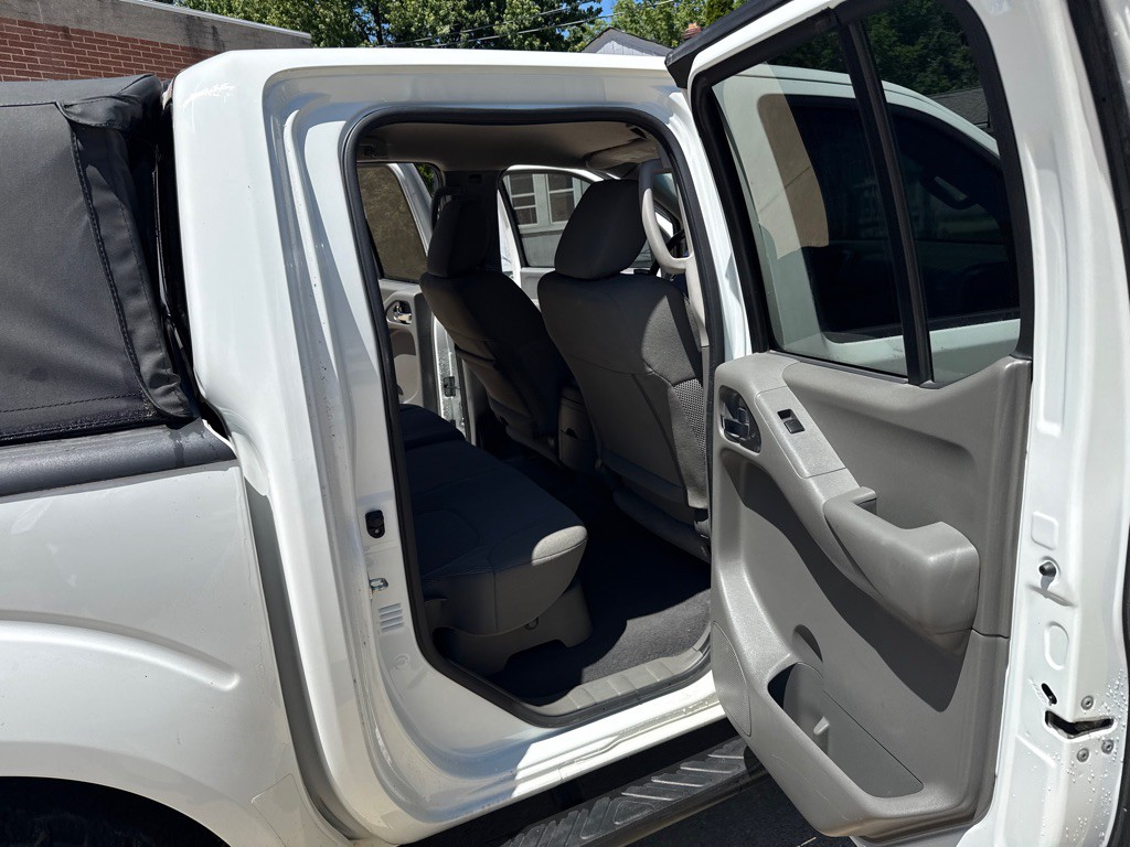 2019 Nissan Frontier Image 13