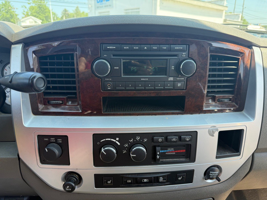 2009 Dodge Ram 2500 Image 16