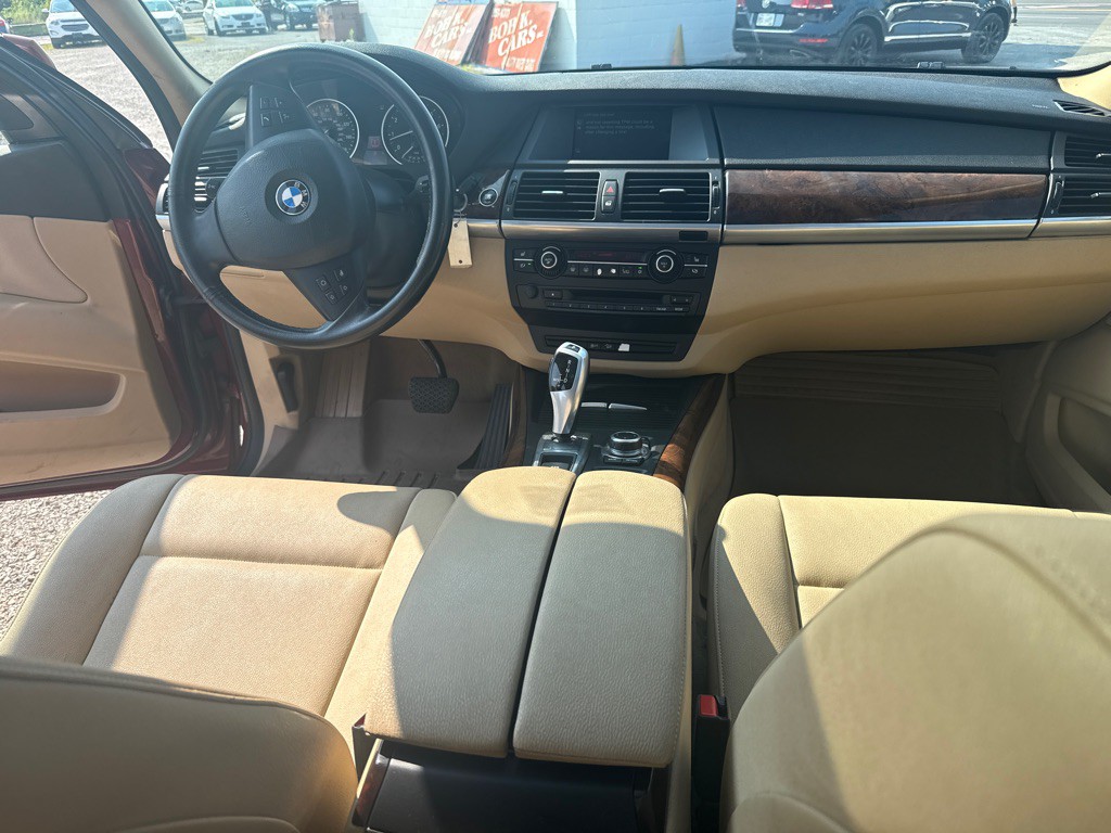 2011 BMW X5 Image 9