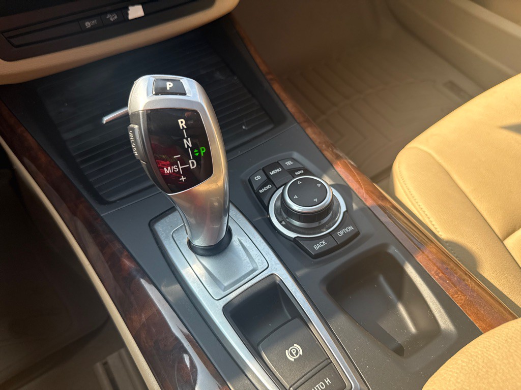 2011 BMW X5 Image 18