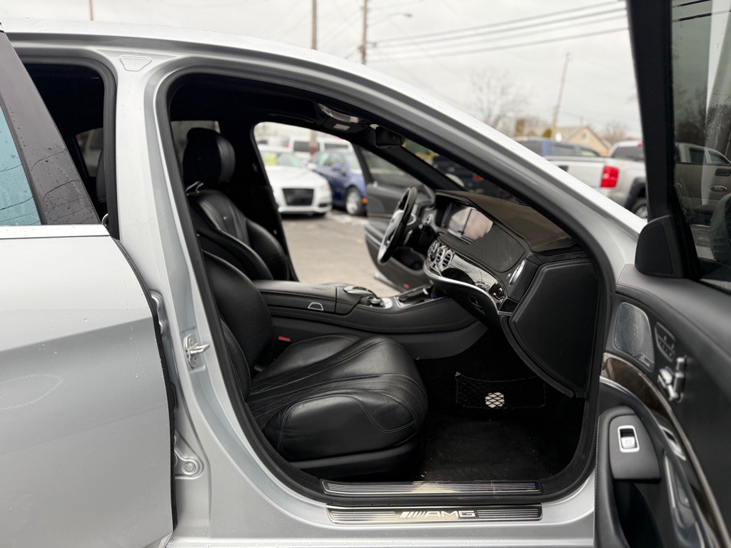 2015 Mercedes-Benz S-Class Image 12