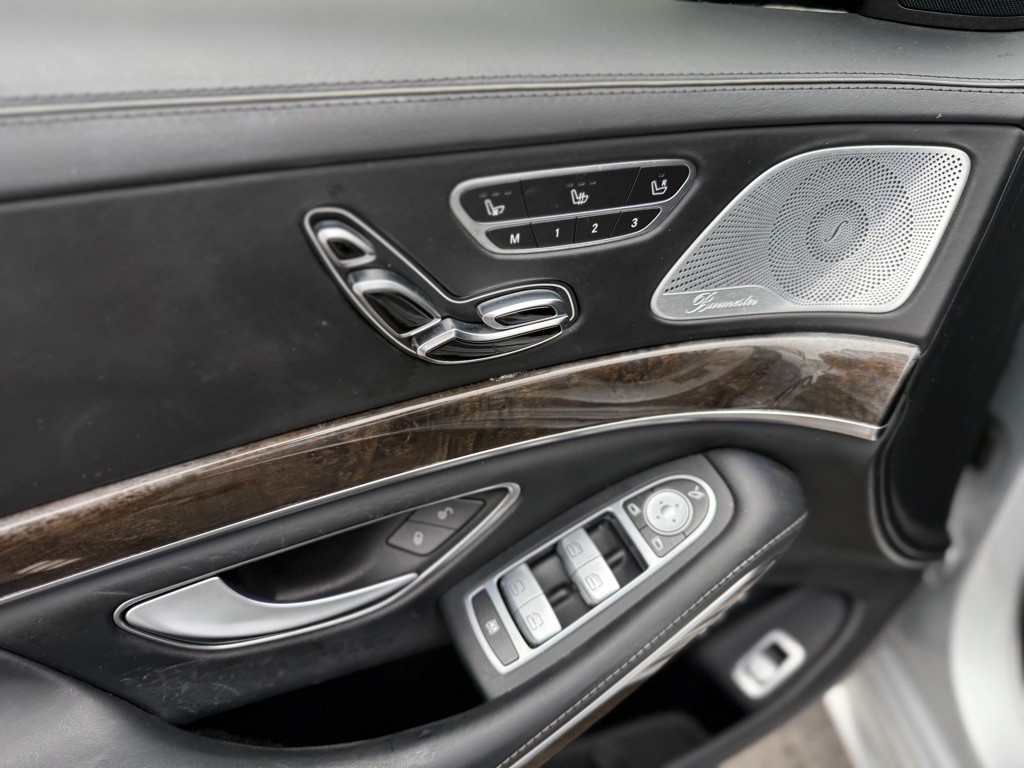 2015 Mercedes-Benz S-Class Image 21
