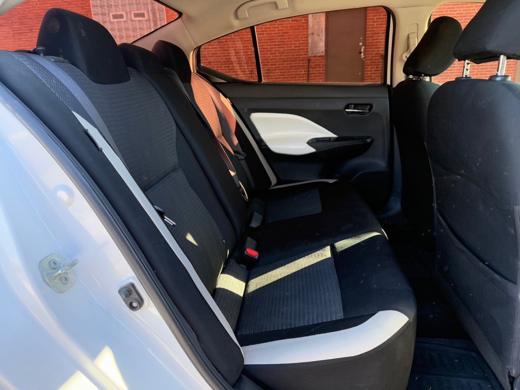 2020 Nissan Versa Image 11