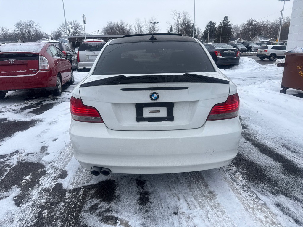 2011 BMW 1 Series Image 7