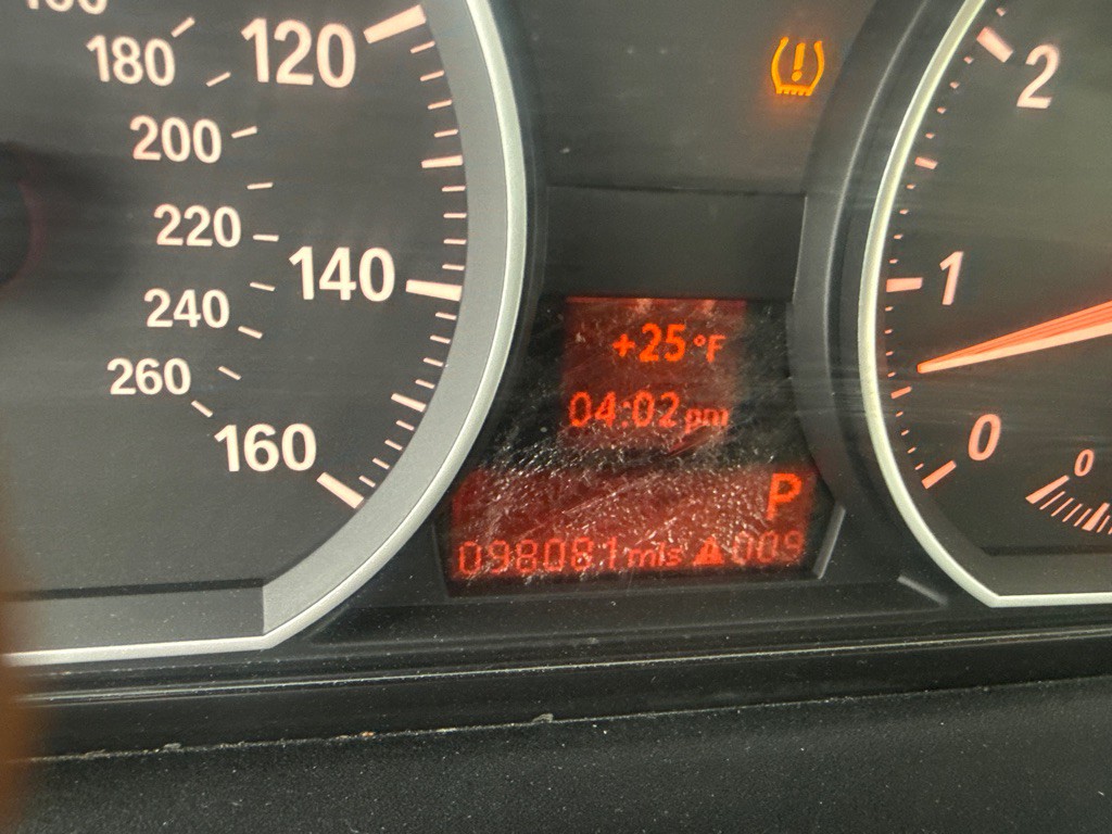 2011 BMW 1 Series Image 14