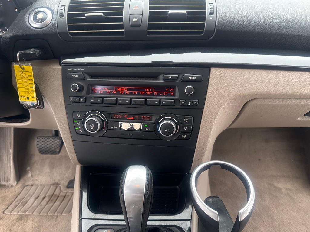 2011 BMW 1 Series Image 15