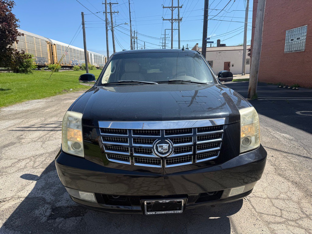 2007 Cadillac Escalade Image 8