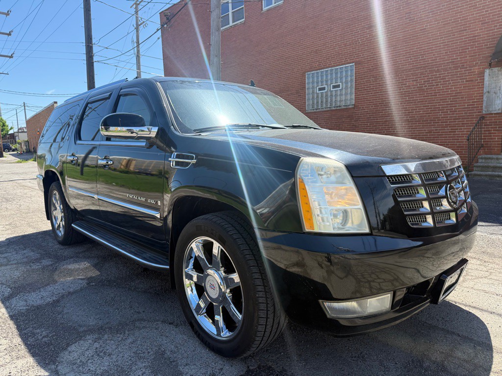 2007 Cadillac Escalade Image 1