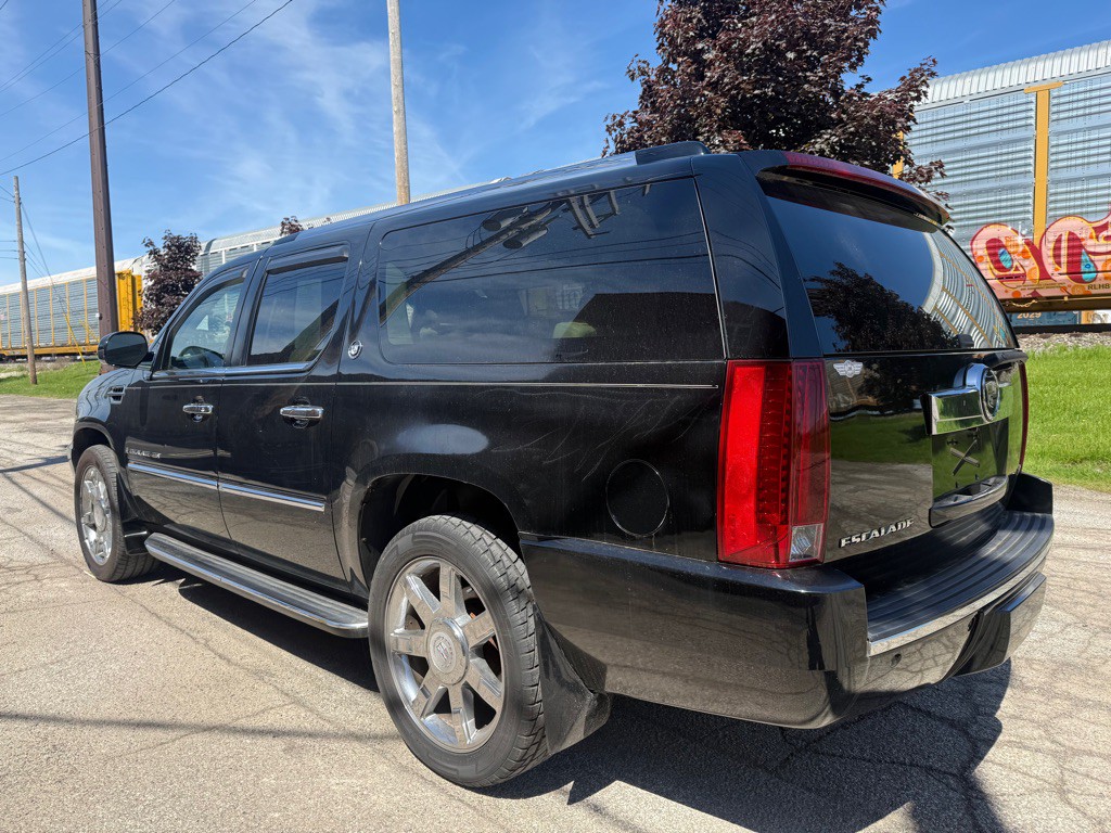 2007 Cadillac Escalade Image 5