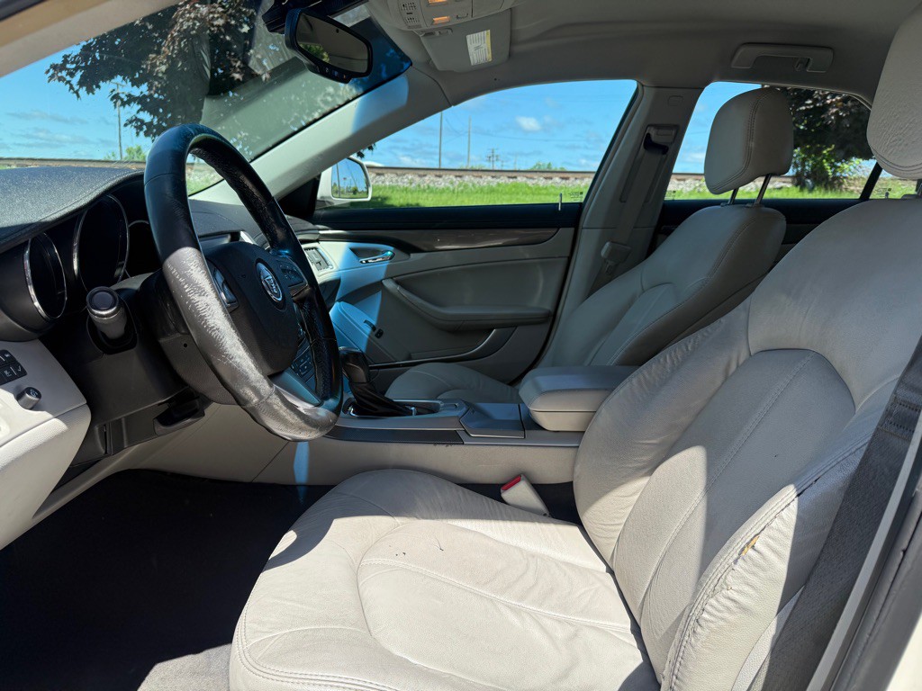2011 Cadillac CTS Image 8