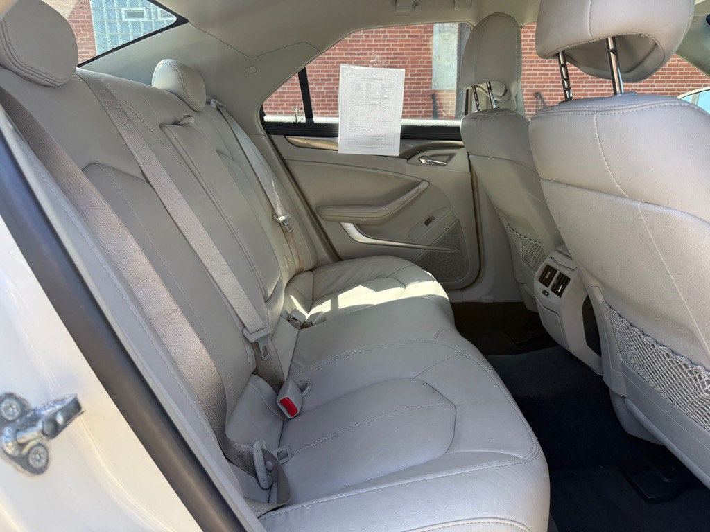 2011 Cadillac CTS Image 10