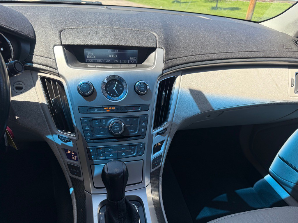 2011 Cadillac CTS Image 13