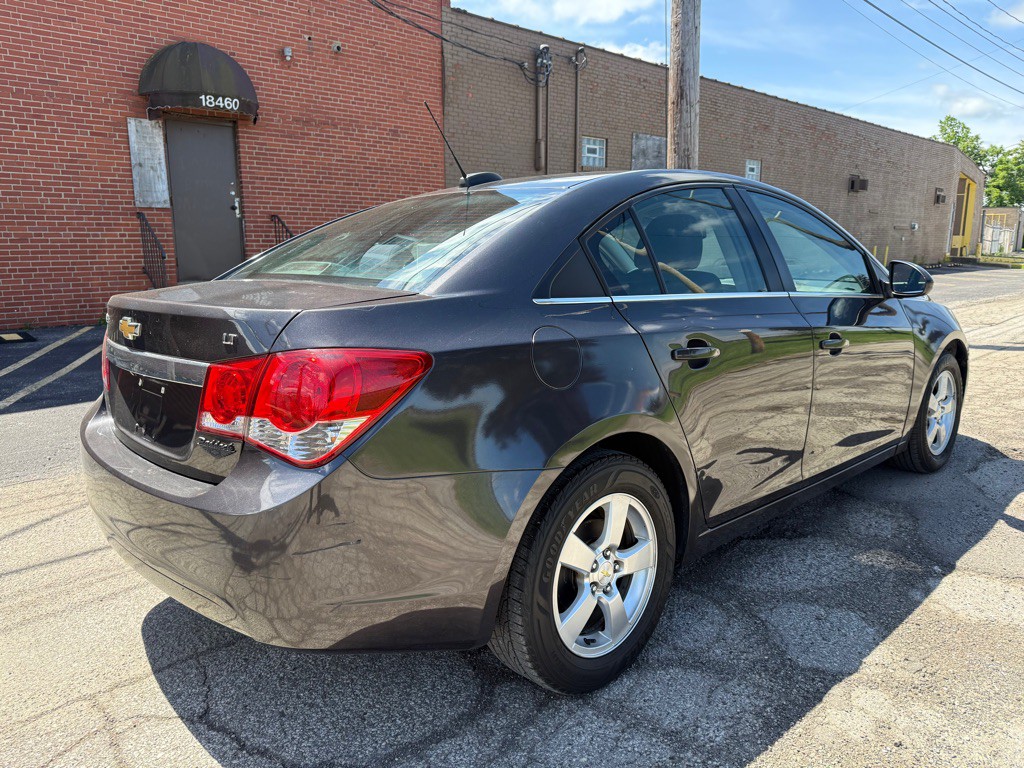 2015 Chevrolet Cruze Image 3