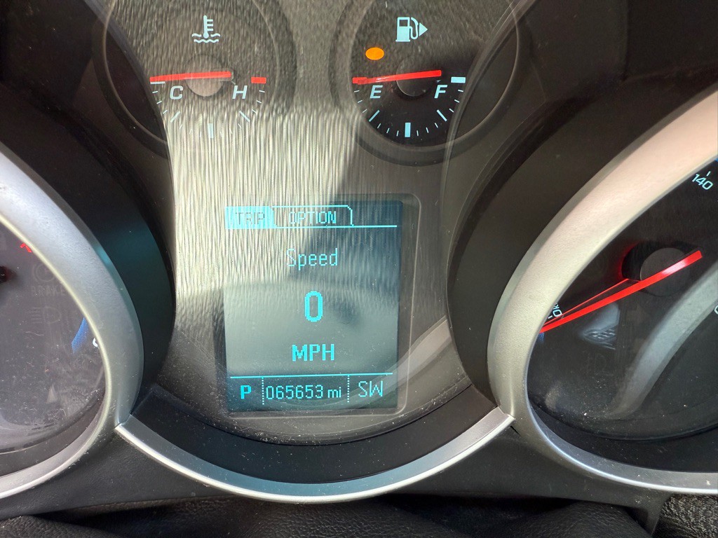 2015 Chevrolet Cruze Image 12