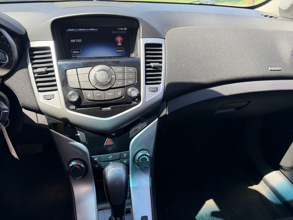 2015 Chevrolet Cruze Image 13