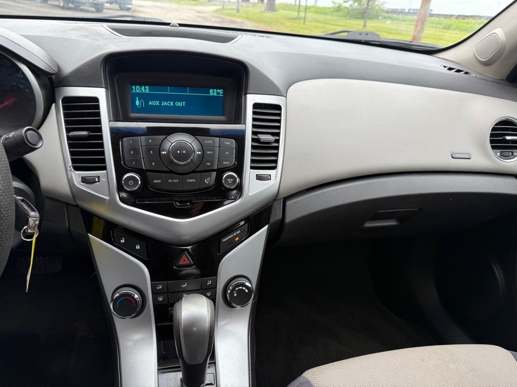 2012 Chevrolet Cruze Image 13