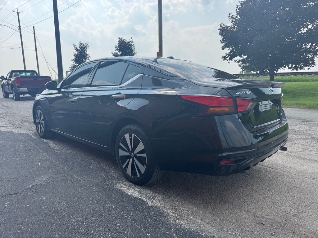 2019 Nissan Altima Image 5