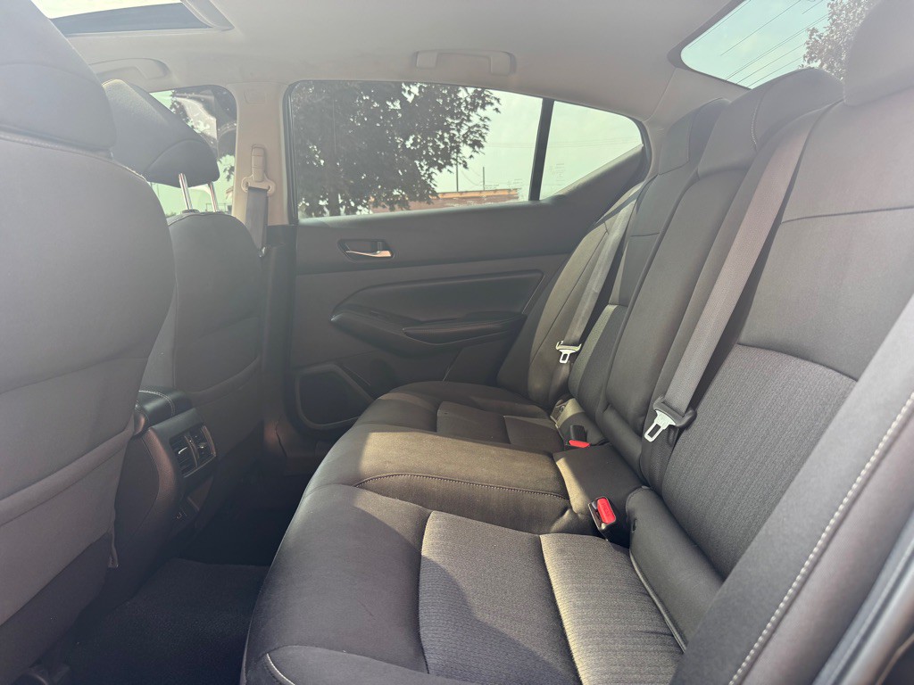 2019 Nissan Altima Image 11