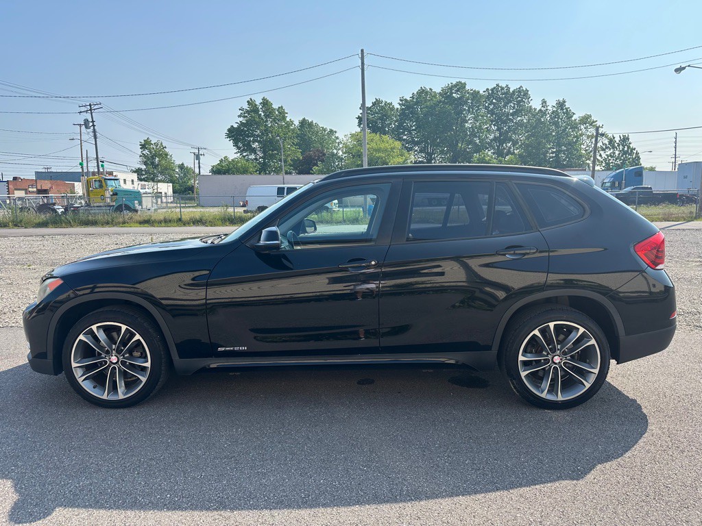 2013 BMW X1 Image 6